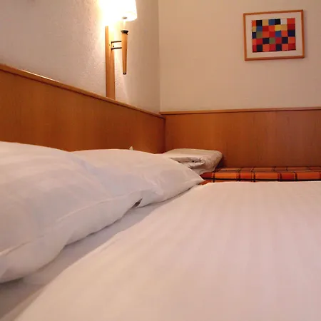 Les Negociants Otel Vevey