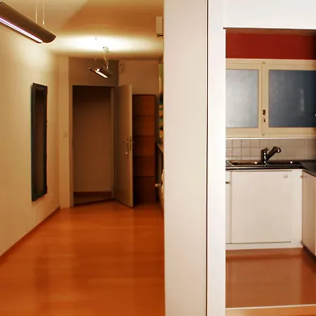 Hotel Les Negociants 3*