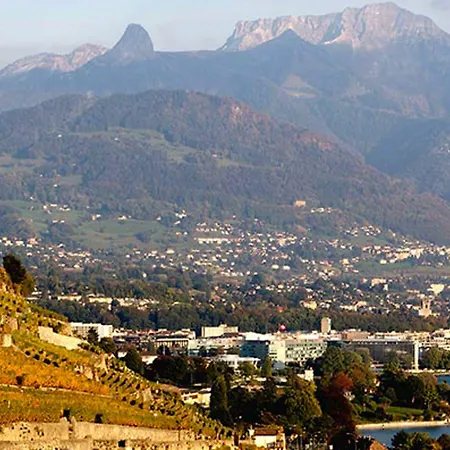 Les Negociants מלון