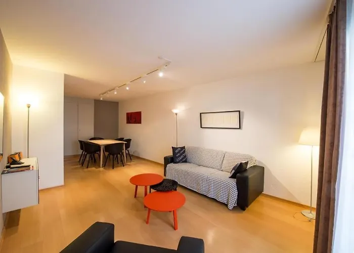 Hotel Les Negociants 3*