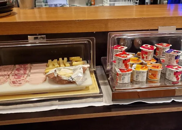 レ ネゴシアン ホテル 3*