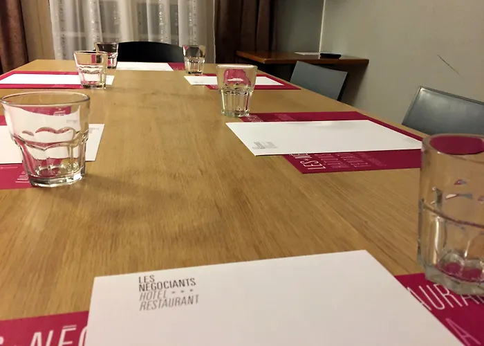 Les Negociants 3*