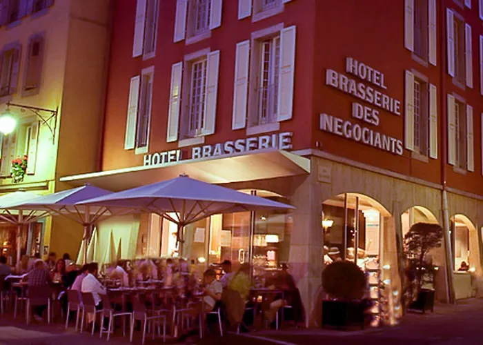 Les Negociants Hotel