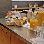 Hotel Les Negociants 3*