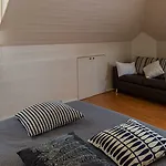 Les Negociants Hotel