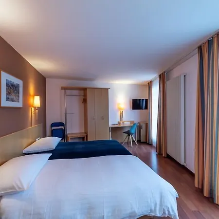 Hotel Les Negociants 3*